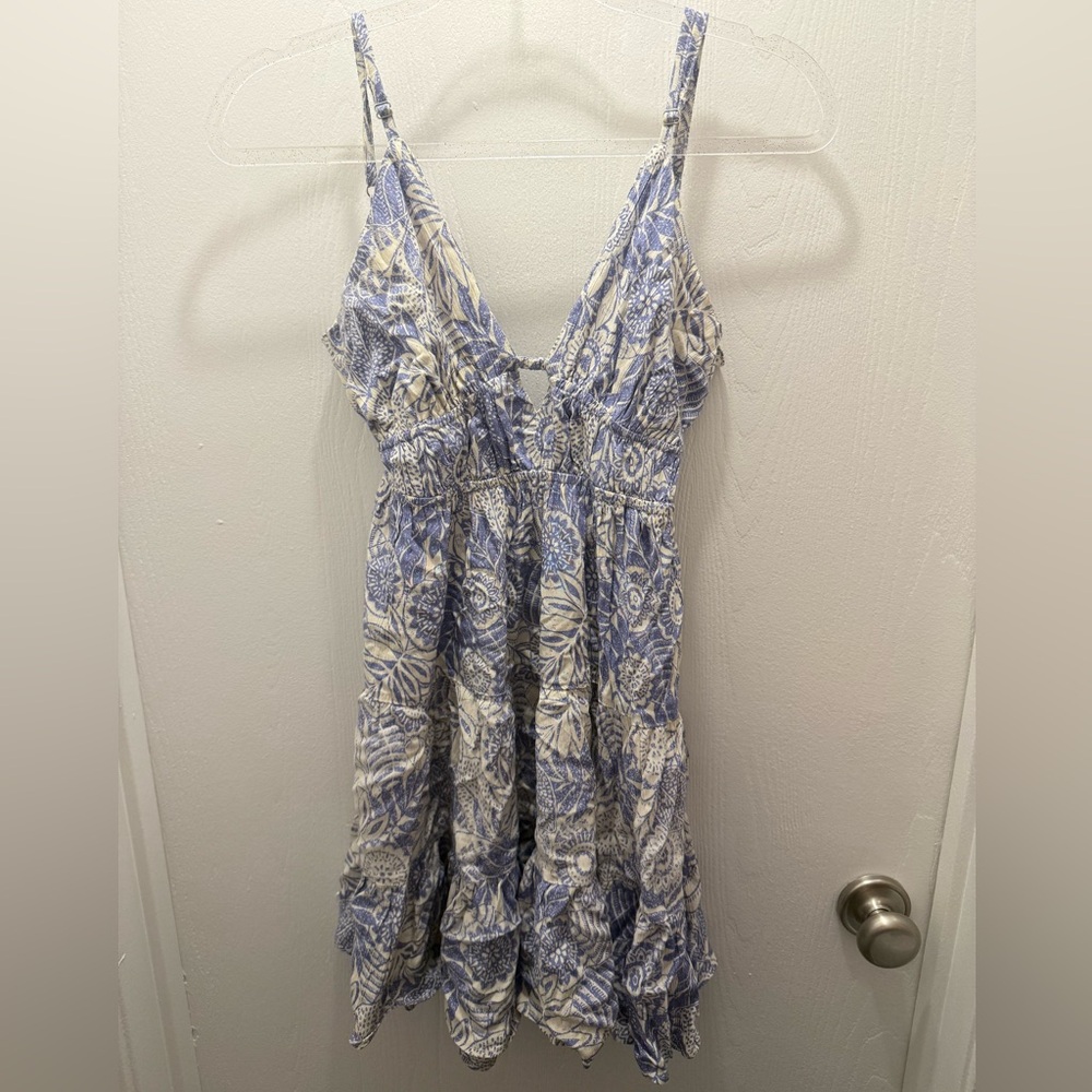 Angie Sundress Boho Blue and White Floral Print Mini Dress Size M 100% Rayon